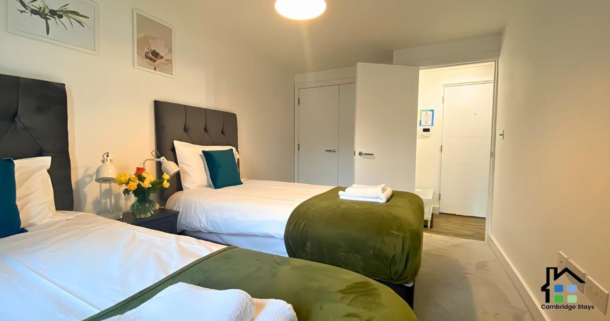 Cambridge Stays Central Apart Hotel 2Br Flats-Easy Walk To City Centre-Parking-Balcony Exterior photo
